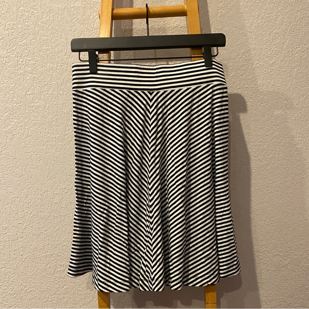Jersey knit skirt